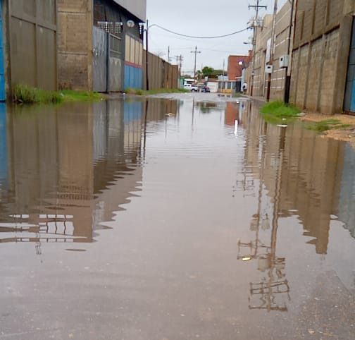 5Nov | Inundados varios sectores de Punto Fijo