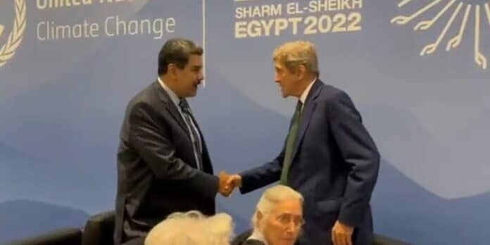 Así fue el encuentro entre Maduro y John Kerry en Egipto