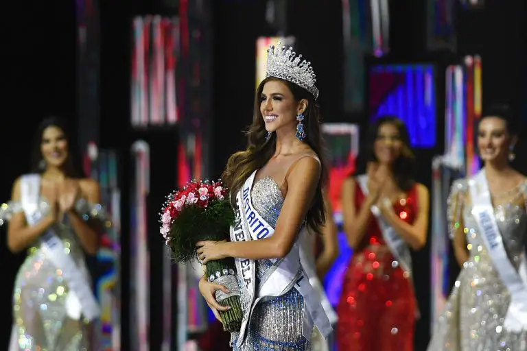 En el Poliedro, Miss Distrito Capital se corona como Miss Venezuela