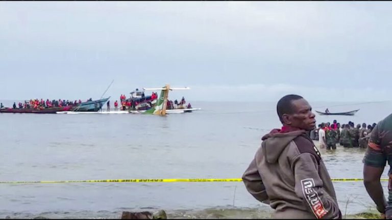 Son 19 los muertos al estrellarse avioneta en Tanzania
