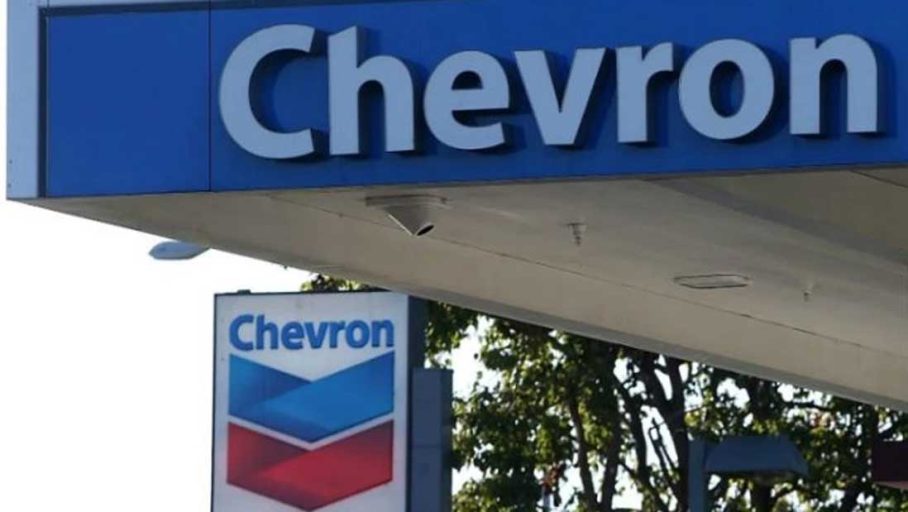 Estadounidenses buscan acceso al petróleo venezolano por Chevron