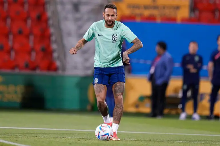 Neymar estará con Brasil ante Surcorea en octavos