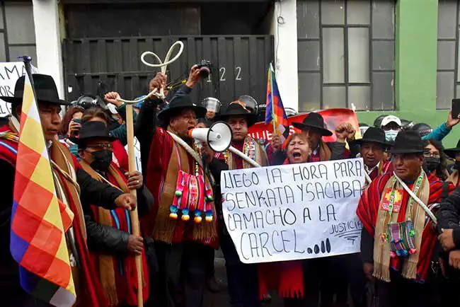 Juez envía a la cárcel a líder de la oposición en Bolivia