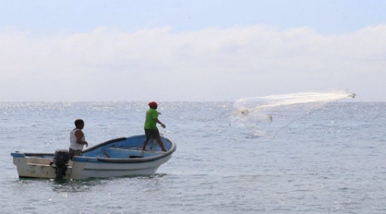Reportan un pescador desaparecido en Adícora