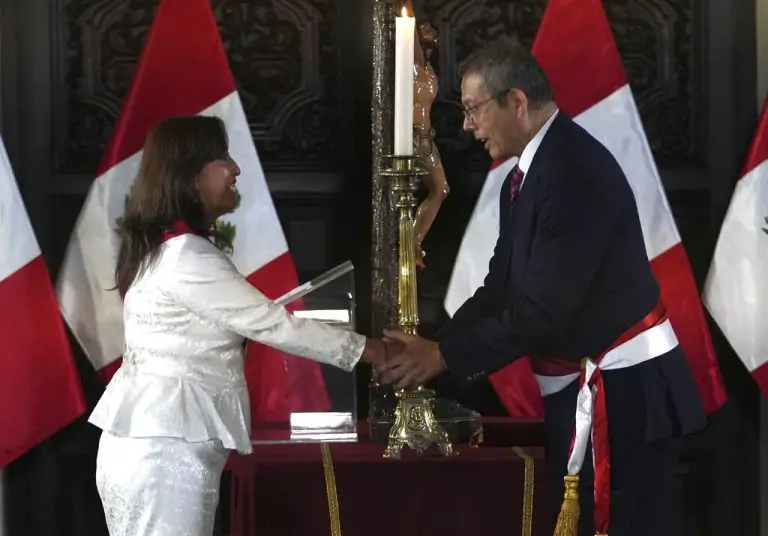 Perú tiene nuevos ministros