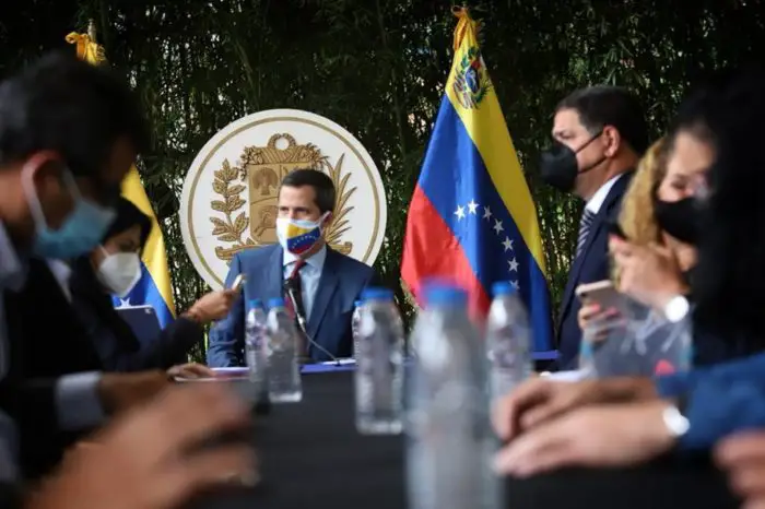 Presidencia encargada no a Guaidó: la defensa de la AN 2015