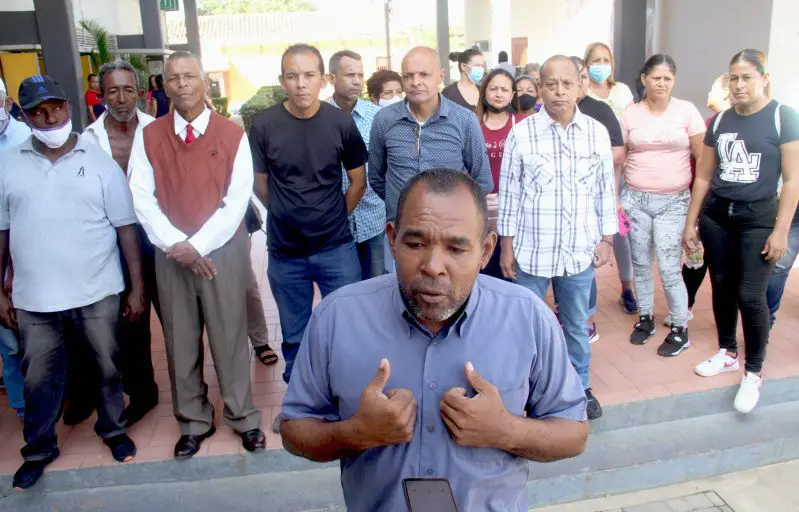 Sigue la exigencia de pago del sector educativo estadal 1