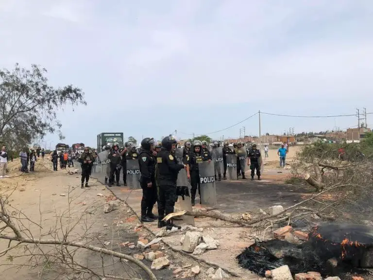 Van cuatro muertos en Perú durante protestas