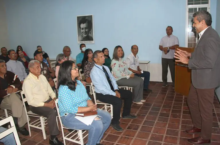 CNP Falcón abrió sus puertas para charla a emprendedores