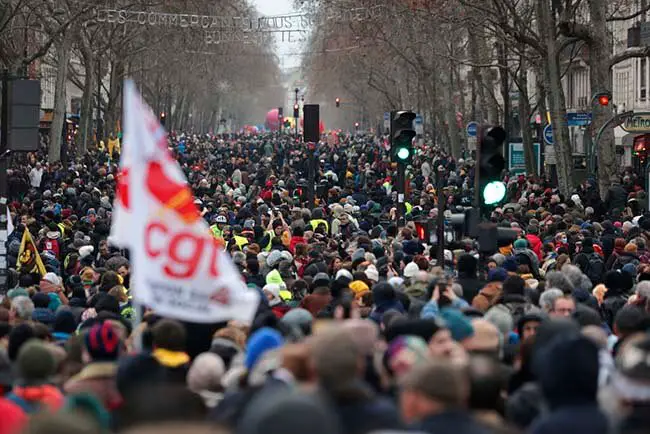 Protestas en Francia por reforma de pensiones