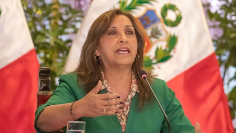 Dina Boluarte: “No voy a renunciar” a la Presidencia de Perú