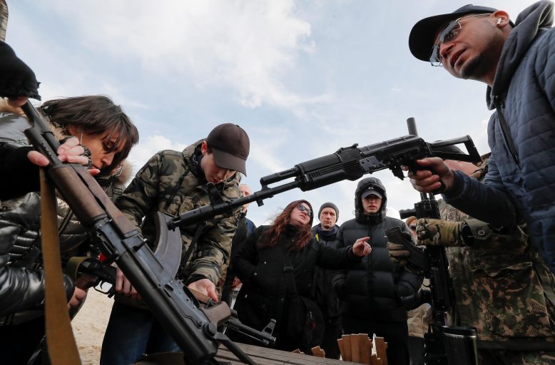 Biden anuncia ayuda para más armas a Ucrania