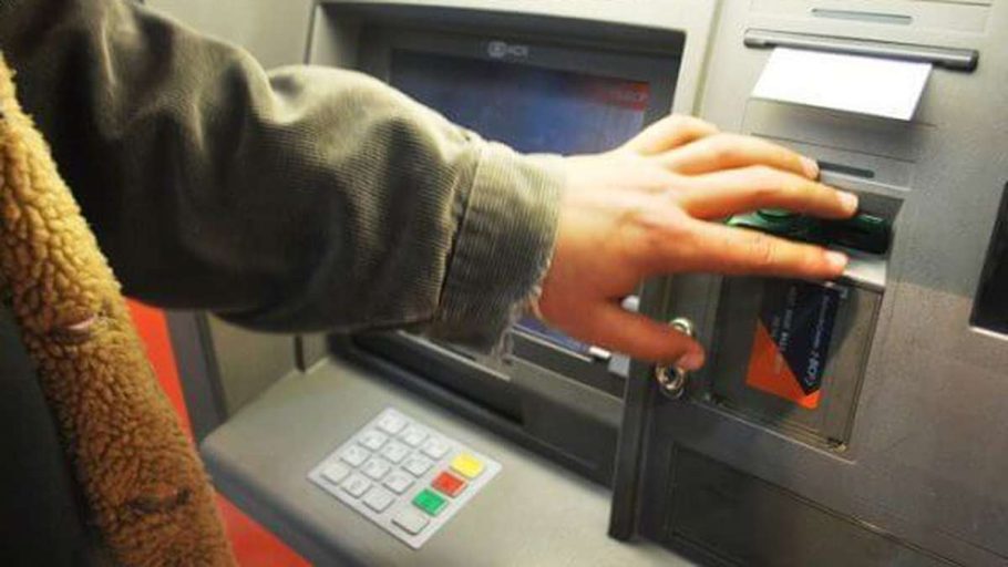 Estos bancos ofrecen nuevos montos de transacciones en cajeros y pago móvil