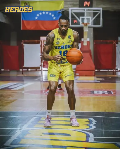 Kelvin Caraballo, volverá a Punto fijo para vestir el amarillo de Héroes de Falcón por segunda temporada consecutiva.