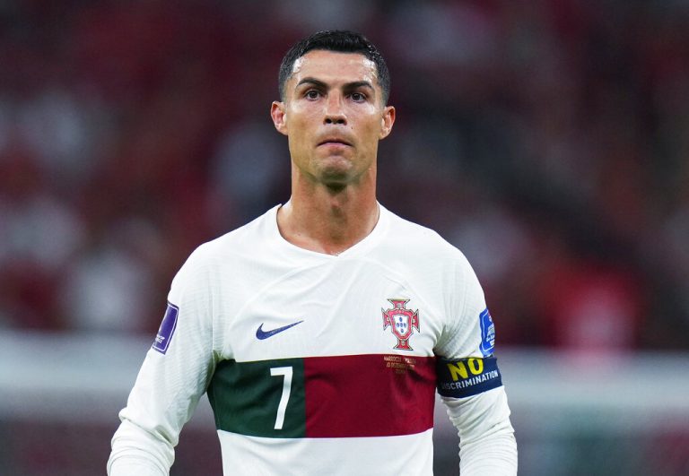 Jueza sanciona a abogado de acusadora de Cristiano Ronaldo