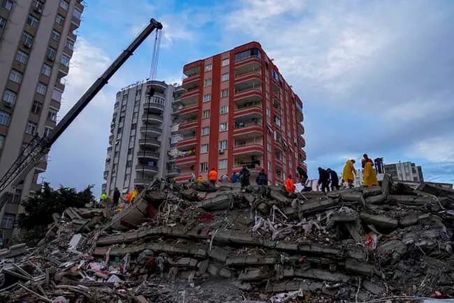 Latinoamérica muestra solidaridad con Turquía y Siria tras terremotos