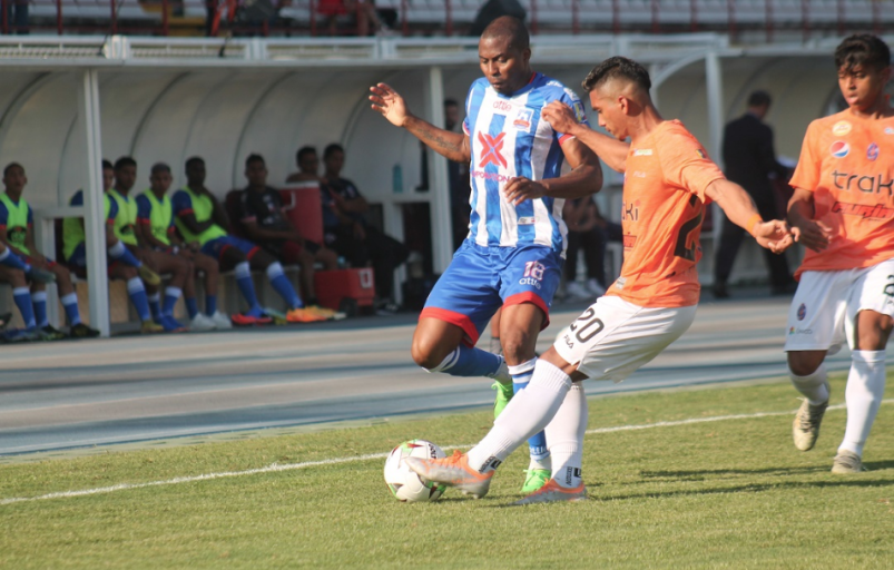 En la jornada 4 de la Liga Futve, Deportivo La Guaira y Hermanos Colmenárez empataron sin goles en Barinas.
