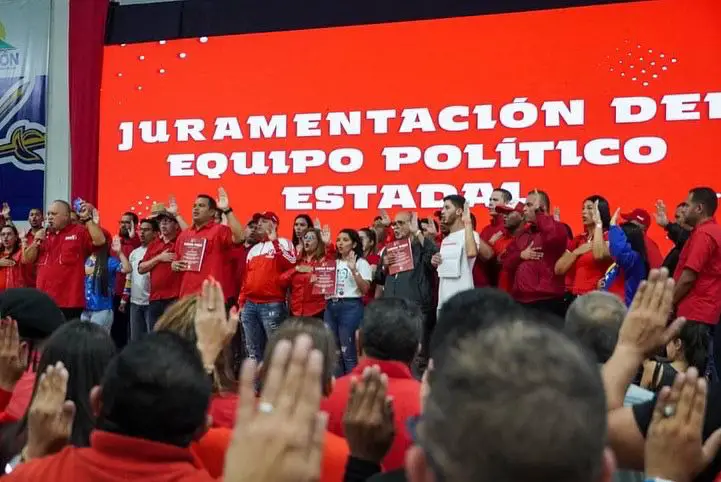 Diosdado Cabello juramenta al equipo político del PSUV en Falcón