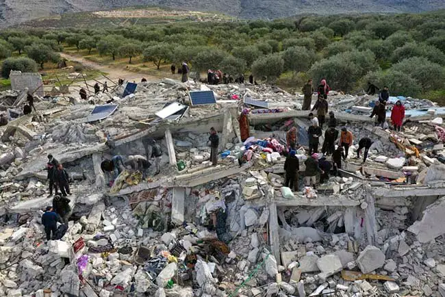 El terremoto exacerba el sufrimiento de los desplazados en Siria