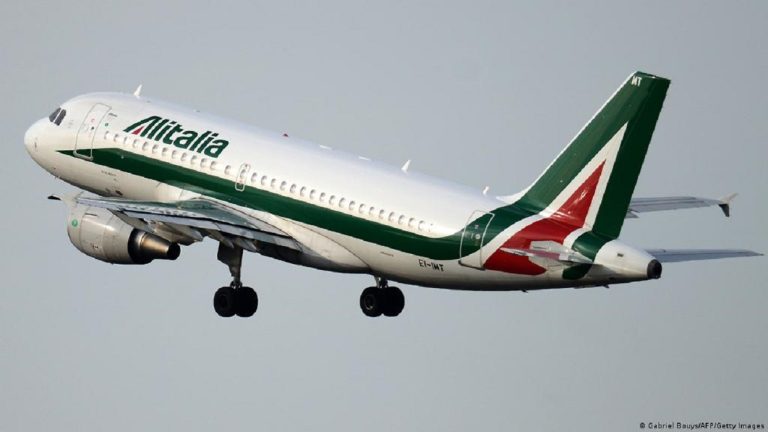 Venezuela busca ampliar conexión aérea con Italia