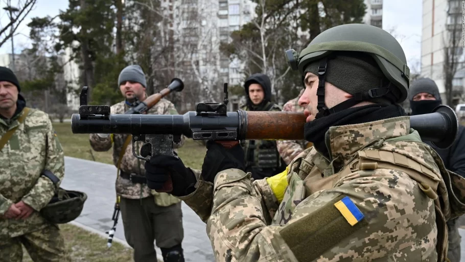 Aprueban otros 500 millones de euros para enviar armas a Ucrania