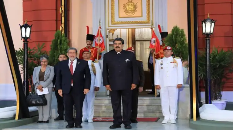En Venezuela Primer ministro de San Vicente y las Granadinas