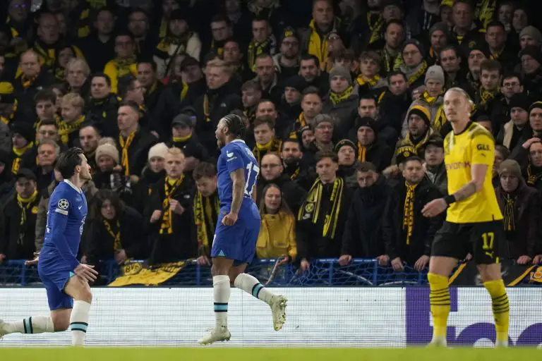 El Chelsea se queda con el pase a cuartos de final de Uefa Champions League tras vencer al Dormunt 2-0 en Londres.