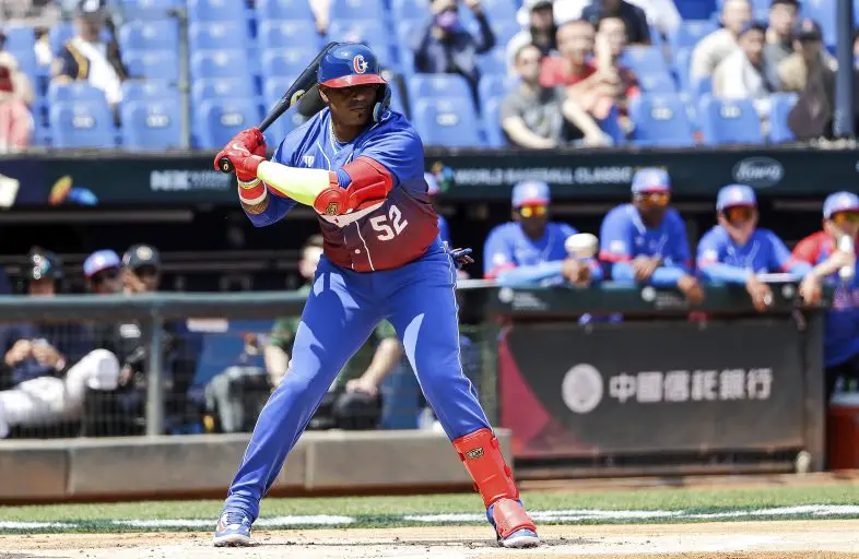 Holanda se quedó con el primer compromiso y sorprendió a Cuba en su debut en el Clásico Mundial de Béisbol.