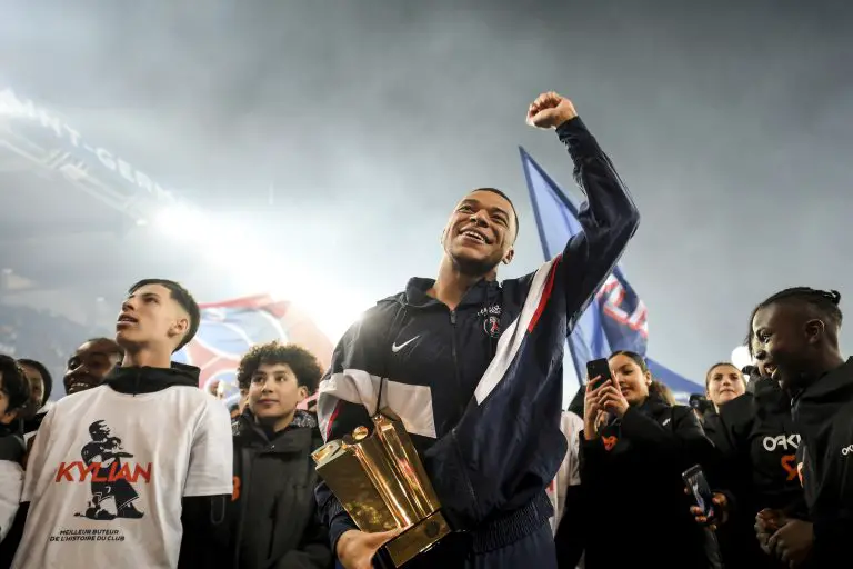 Kylian Mbappé y su amor eterno por el PSG