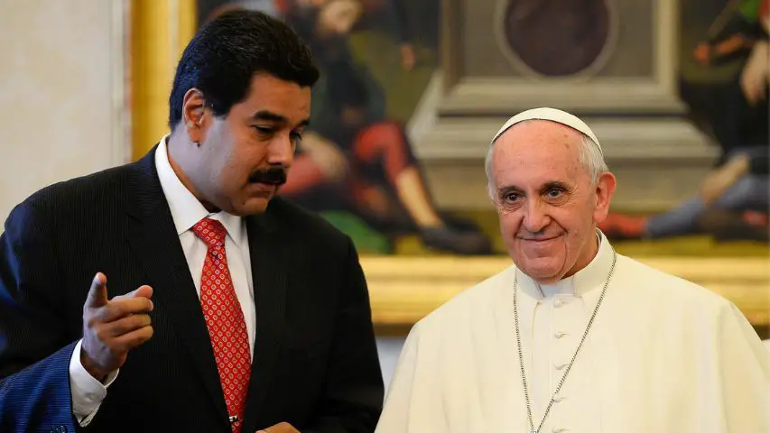 Maduro saluda al papa por los 10 años de su nombramiento