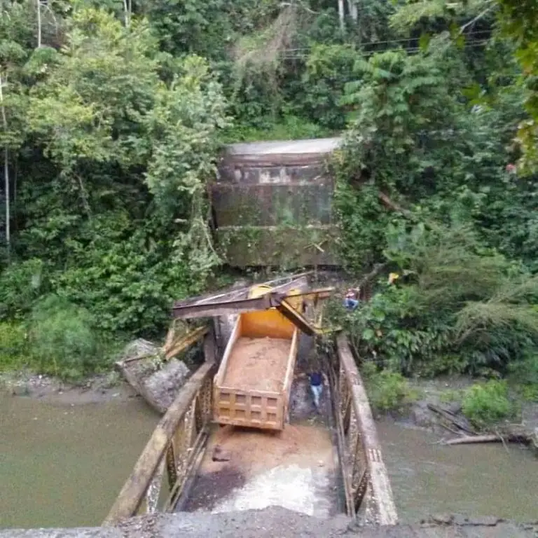 Puente que une a Cojedes con Portuguesa se desplomó
