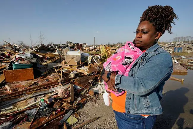 Tornados en Mississippi causan 23 muertos y destrucción