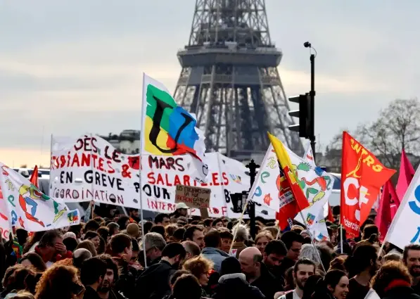 Protestas en Francia deja un centenar de arrestos