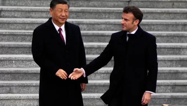 Xi Jinping a Macron: Podemos y debemos superar las “diferencias”
