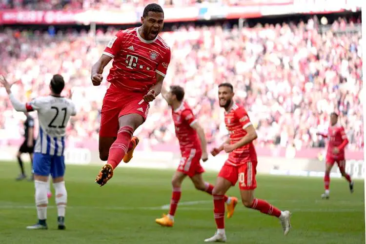 Bayern Múnich vuelve a la cima de la Bundesliga