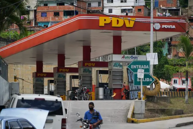 Más corrupción: Gerentes PDVSA exigían efectivo a gasolineras (+Montos)