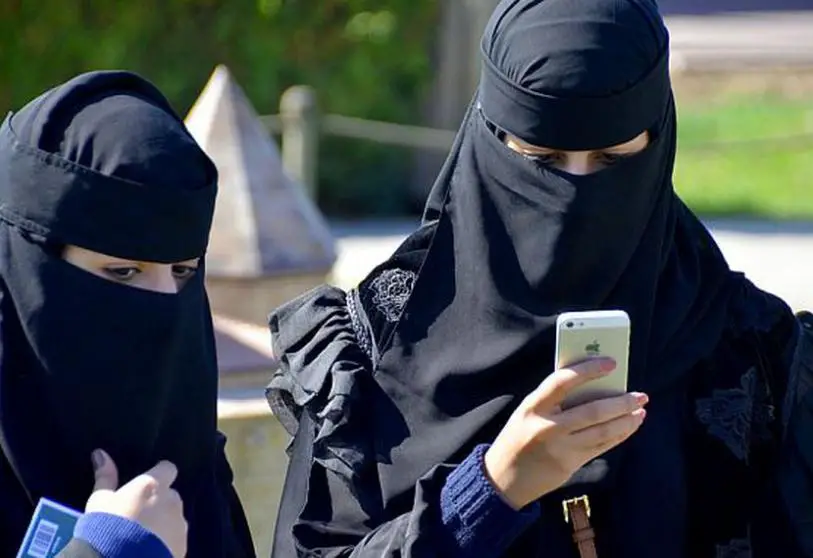 Irán retoma el uso obligatorio del velo en las mujeres
