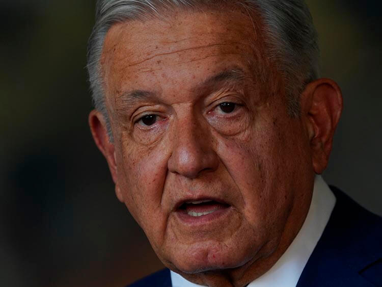 López Obrador acusa a Estados Unidos de espionaje