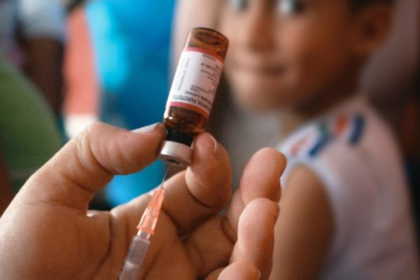 Refuerzan vacunación infantil en 5.000 centros durante Semana Santa