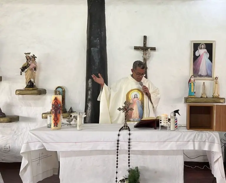 Arquidiócesis de Caracas denuncia a falso sacerdote