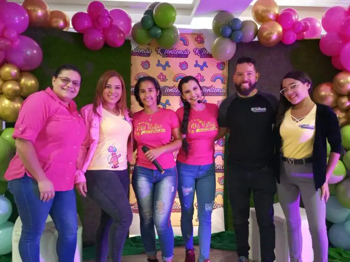 ketendencia-realiza-su-primer-taller-de-arte-con-globos