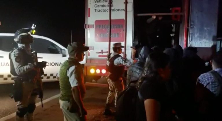 México: Hallan más de 200 migrantes en un tráiler