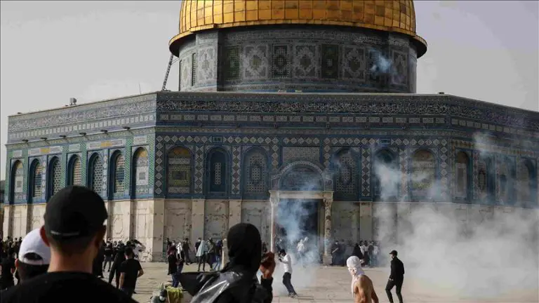 Fuego cruzado entre Israel y Gaza en mezquita Al Aqsa