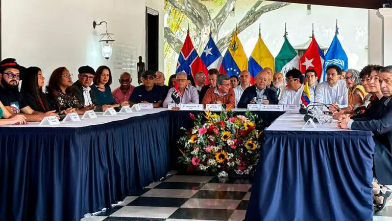 ELN y Gobierno de Colombia nuevamente a la mesa