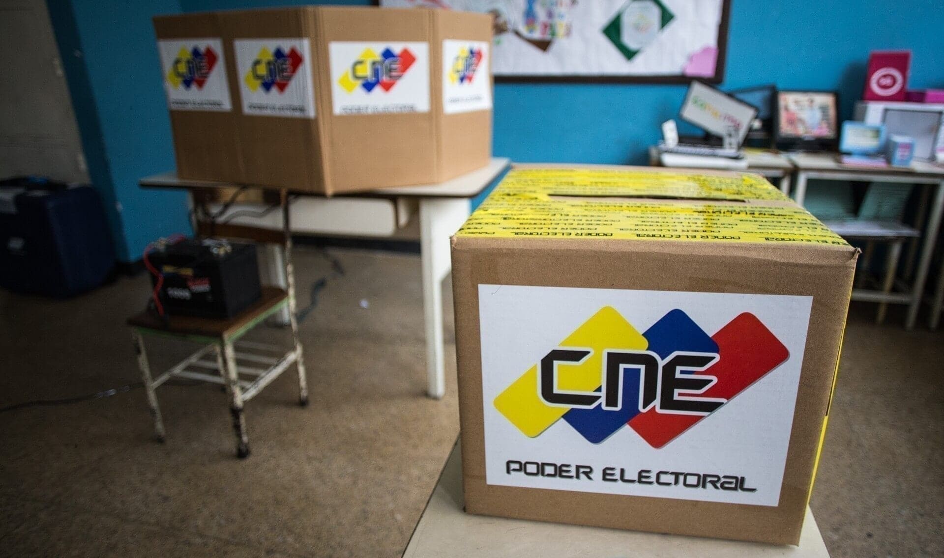 El CNE no decide todavía si cuenta los votos de la primarias