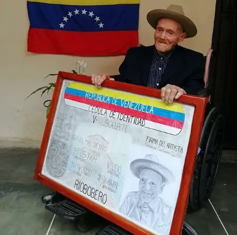 El venezolano Juan Vicente Pérez, celebra hoy 114 años