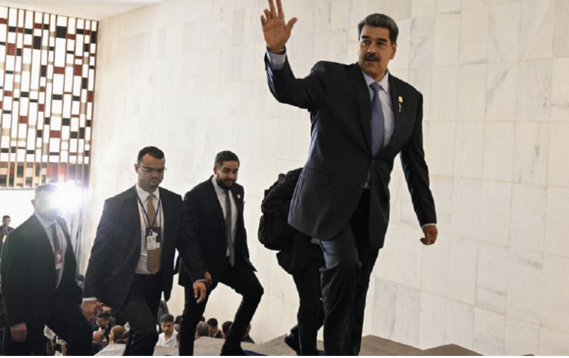 Maduro llega a la cumbre de Brasilia