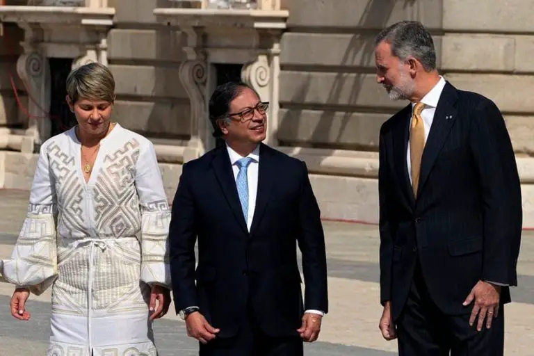 Petro visita España para impulsar plan de paz 