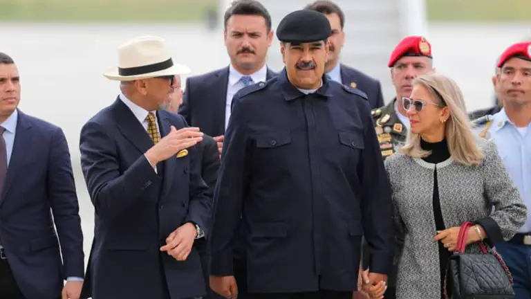 Maduro arribó para la toma de posesión Recep Tayyip Erdoğan