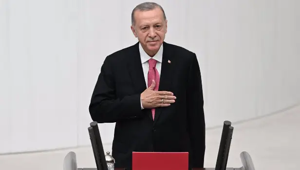 Erdogan tomó posesión de un nuevo mandato en Turquía